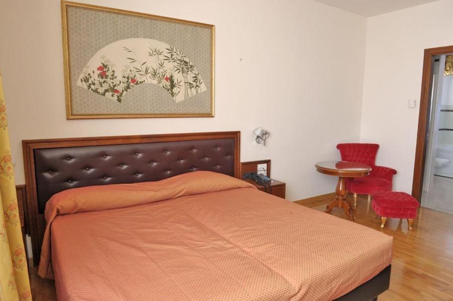 Hotel Svevo Gioia Del Colle Pokoj fotografie