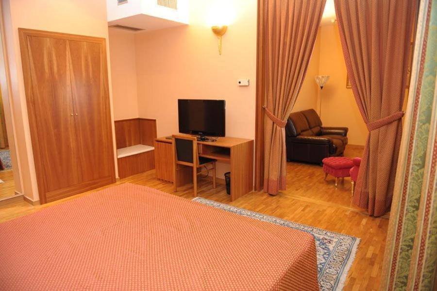 Hotel Svevo Gioia Del Colle Pokoj fotografie