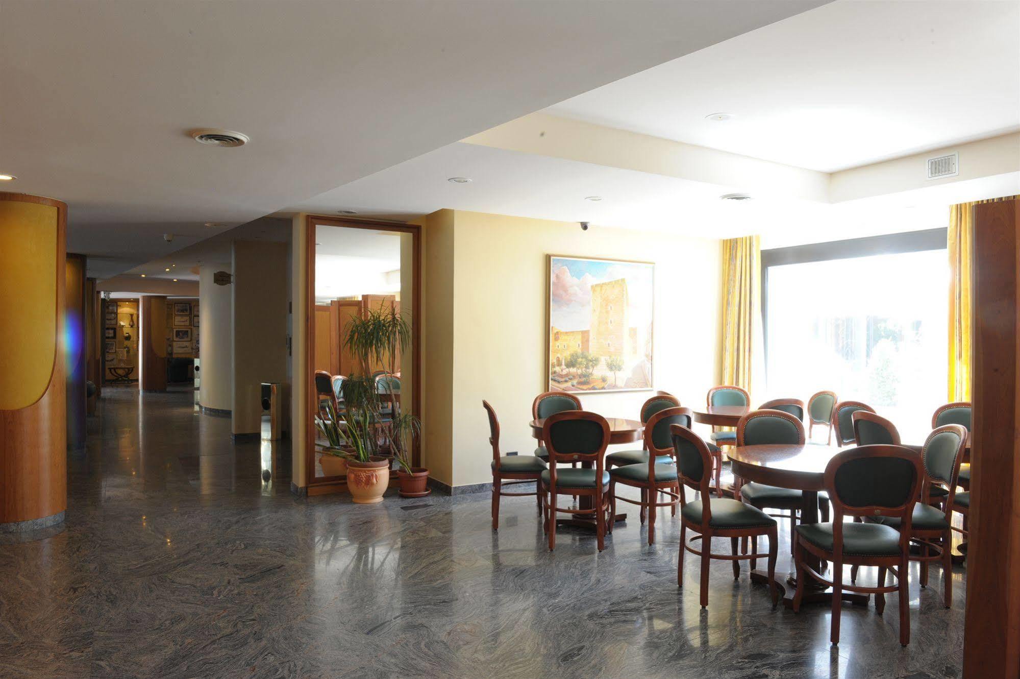 Hotel Svevo Gioia Del Colle Exteriér fotografie